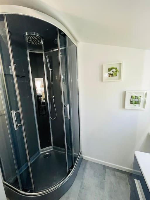 Maison + Piscine A 10 Min D'aix En Pce Hébergement de vacances Meyreuil